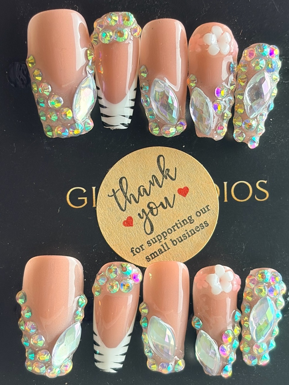 Somolo Peach Crystal Accent Press-On Nail Set- Small